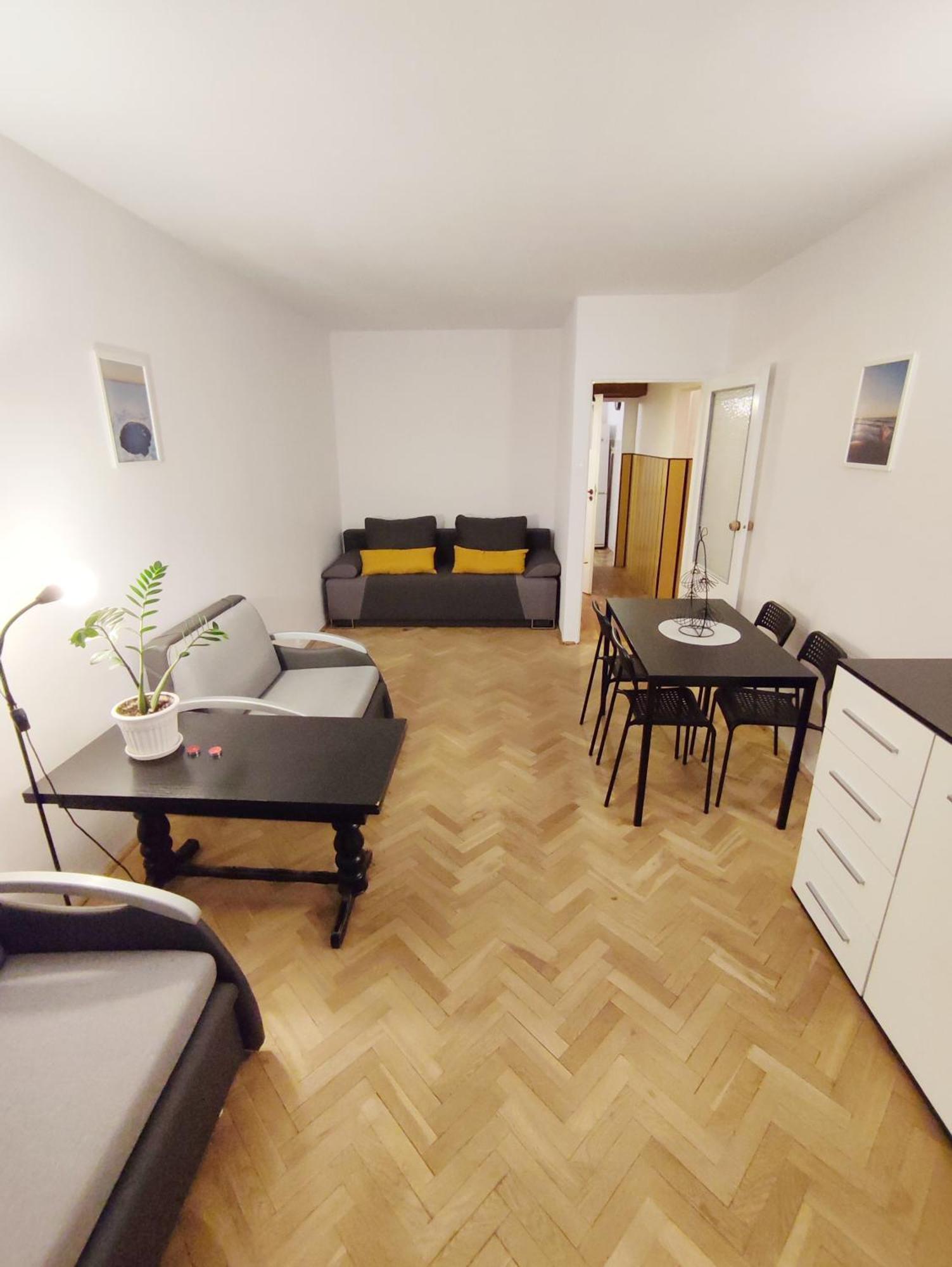 Апартаменты Old House - Przymorze - 2,5 Km Do Plazy I Morza Гданьск Экстерьер фото